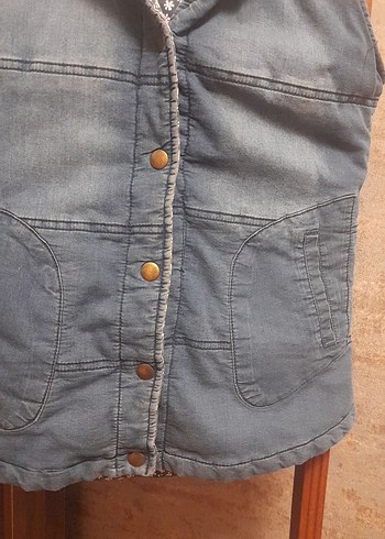 Düğmeli Kız Kot Yelek Çiçek Desenli - Görsel 4