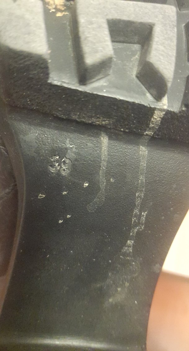 Kadın Siyah Deri Gotik Tokalı Topuklu Bot - Görsel 5