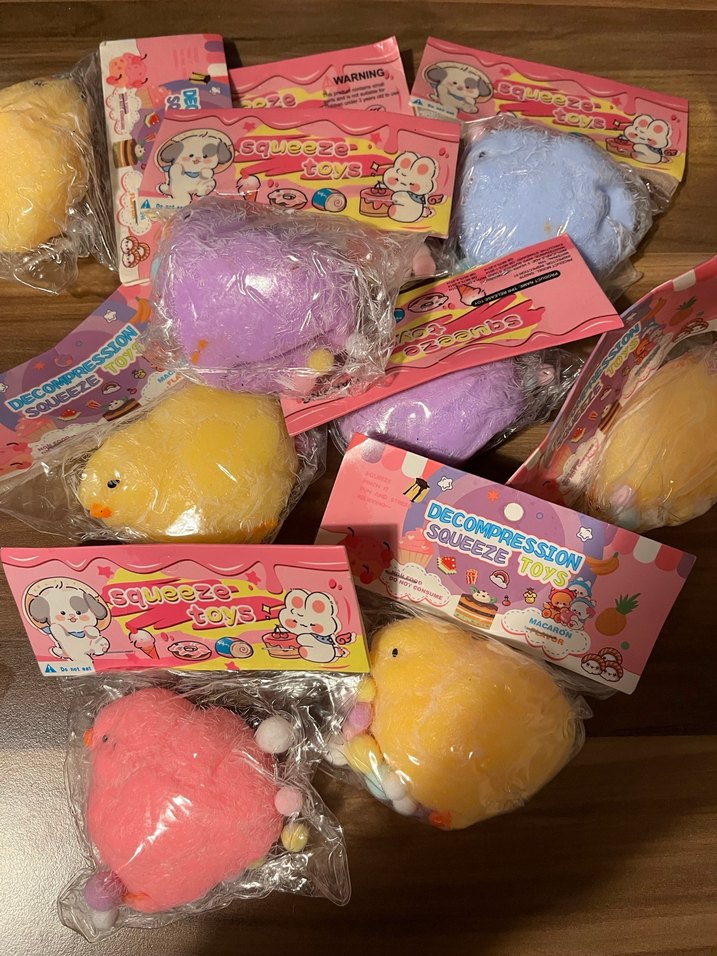 Pastel Renkli Yumuşak Sıkılabilir Oyuncaklar - Görsel 3