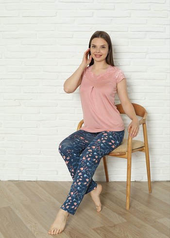 Diğer Pembe Kısa Kollu Dantelli Kadın Pijama Takımı