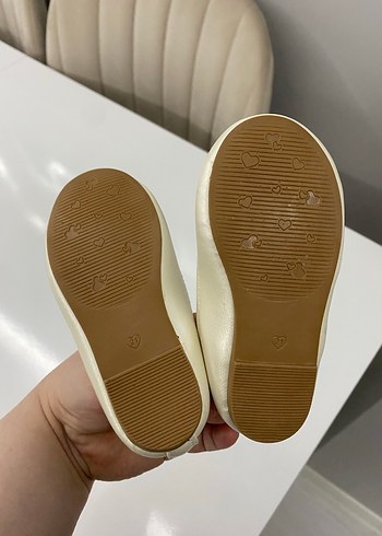 Kız Çocuk Beyaz Fiyonklu Babet Ayakkabı - Görsel 4