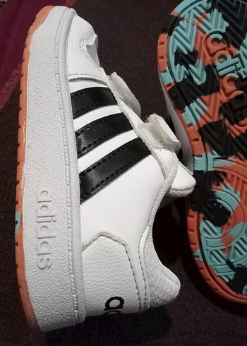 25 Beden beyaz Renk Adidas Çocuk Spor Ayakkabısı 25 Numara