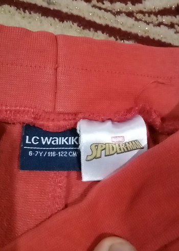 SPİDERMAN MARVEL ŞORT XS BEDEN 122 CM - Görsel 5