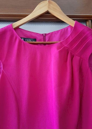 Pembe Midi Drapeli Kolsuz Kadın Elbise - Görsel 2