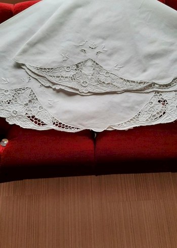 Nakışlı Beyaz Masa Örtüsü - Görsel 3