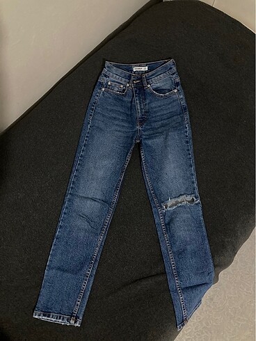 Pull&Bear yirtik jean