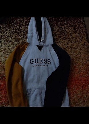 Guess sweat