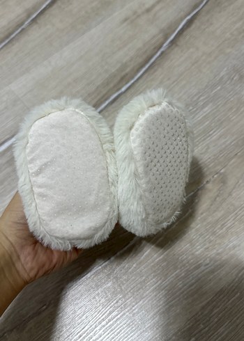 Kız Çocuk Beyaz Örgü Sıcak Ev Terliği - Görsel 3