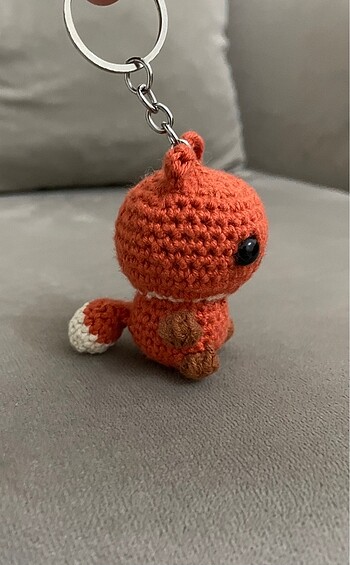 Beden Amigurumi tilki anahtarlık