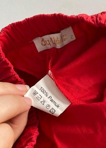 Kırmızı Şort - Görsel 7