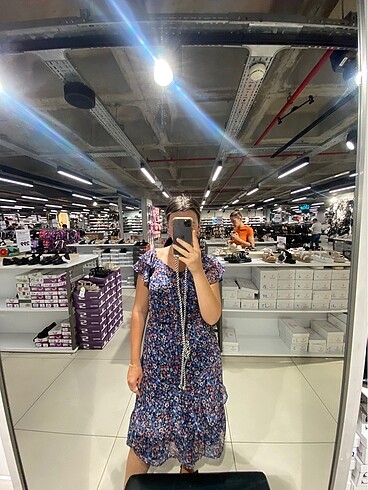 Çiçekli Elbise