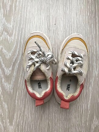Zara 22 no Ayakkabı