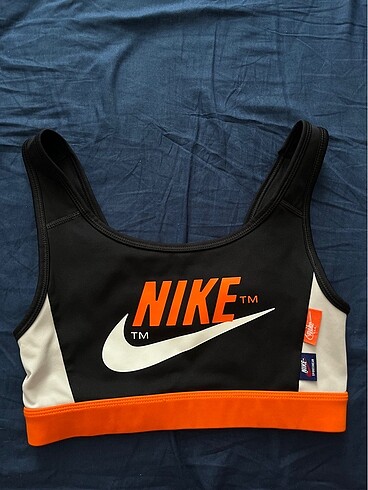 nike sporcu sütyeni