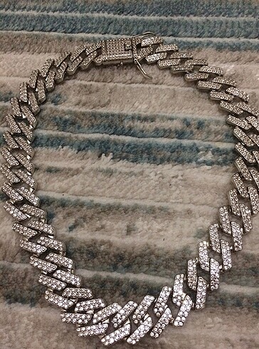 Chain cuban
