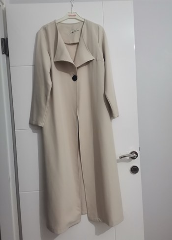 Düğmeli Bej Uzun Kadın Trençkot