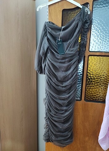 Tül drapeli elbise - Görsel 6