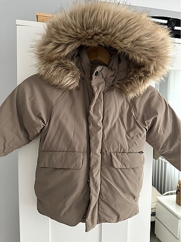 zara mont