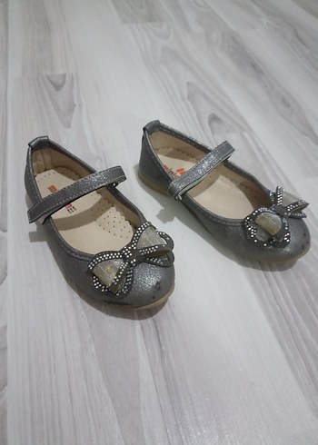 Kız Çocuk Gri Tokalı Babet Ayakkabı - Görsel 2