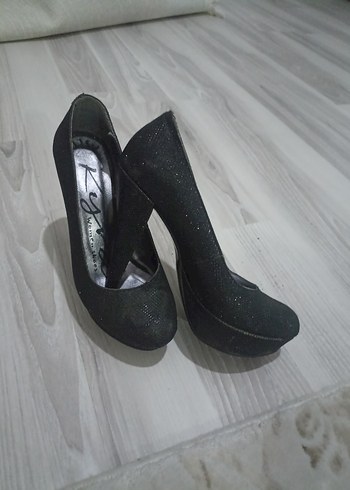 Siyah Yılan Desenli Topuklu Kadın Ayakkabı - Görsel 2