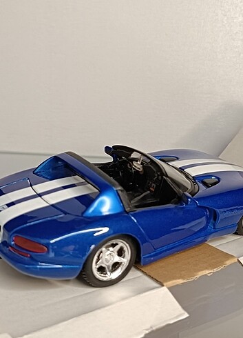  Beden 1:24 ölçek Maisto 1997 Dodge Viper