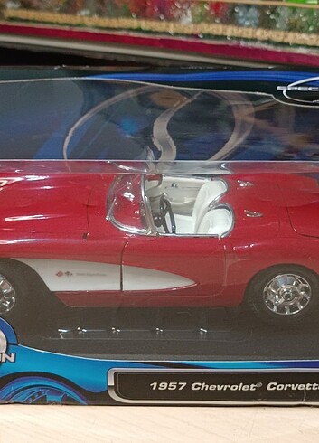 MAİSTO 1:18 ÖLÇEK SIFIR KUTULU 1957 CHEVROLET CORVETTE