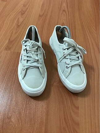 Superga gri 37 no