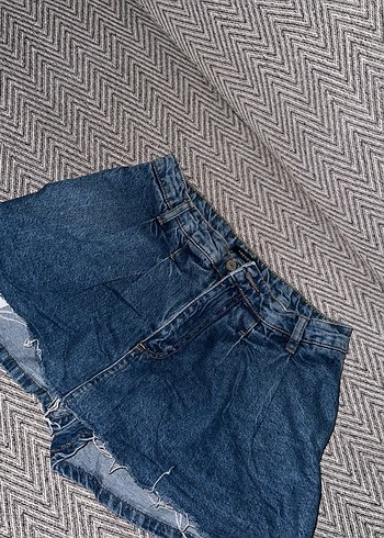 Kadın Lacivert Salaş Pilili Midi Kot Şort - Görsel 4