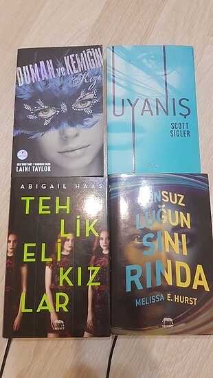 Sonsuzluğun Sınırında - Melissa E.Hurst