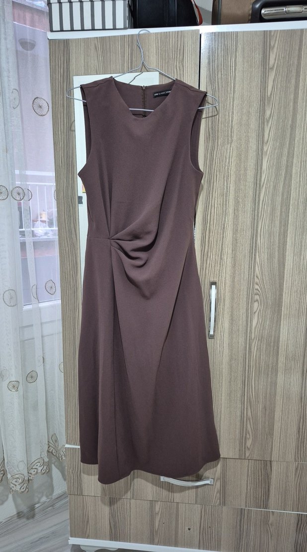 Klasik Bisiklet yaka koyu kahverengi elbise - Görsel 3