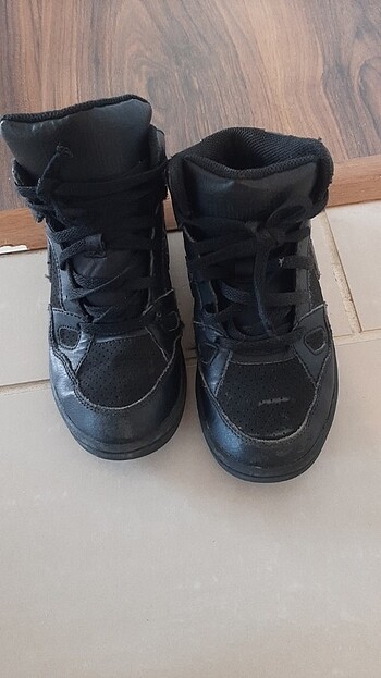 Nike spor ayakkabi