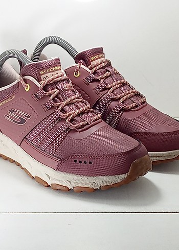 Skechers 38
