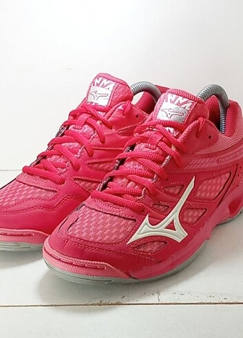 39 Beden Mizuno Voleybol Ayakkabısı
