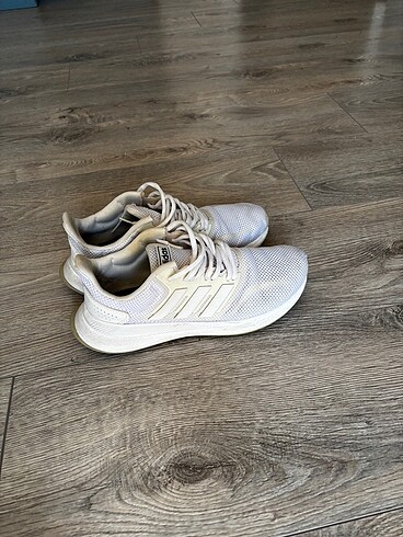 Adidas ayakkabı
