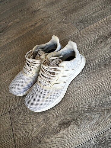 38 Beden Adidas ayakkabı