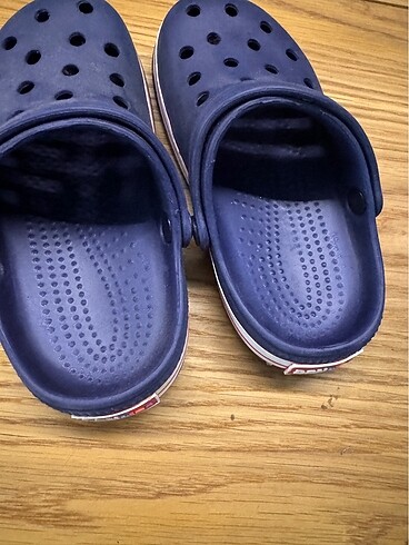 33 Beden lacivert Renk Crocs terlik