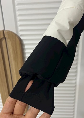 Beyaz Siyah Kadın Spor Mont - Görsel 2