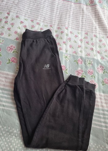 New Balance Siyah Rahat Kesim erkek Eşofman Altı