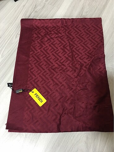 Fendi şal