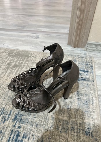 Gri Platform Topuklu Kadın Ayakkabı - Görsel 2