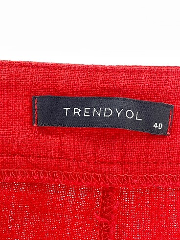 40 Beden çeşitli Renk Trendyol & Milla Mini Şort %70 İndirimli.