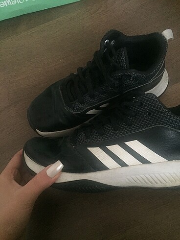 Adidas spor ayakkabı