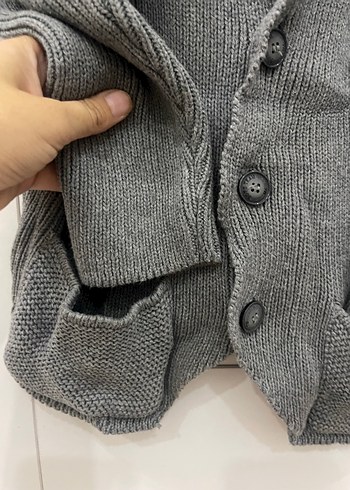 4 Yaş Beden Erkek Çocuk Gri Triko Hırka