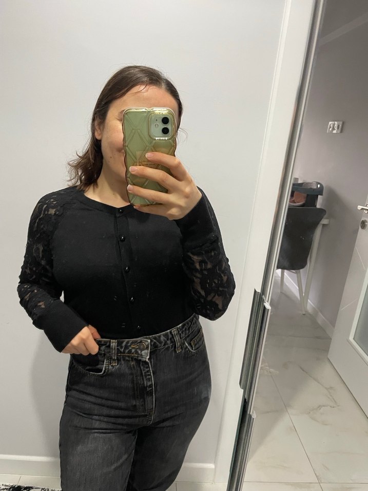 Dantel Kollu Siyah Kadın Hırka - Görsel 3