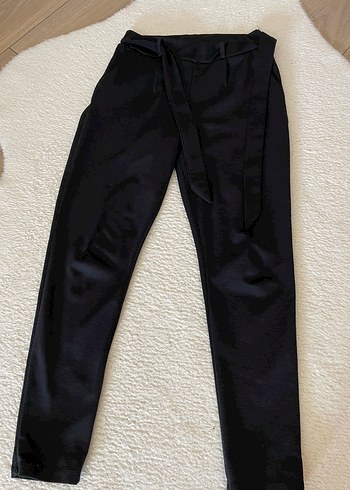 Siyah Kemerli Kadın Kumaş Pantolon - Görsel 5