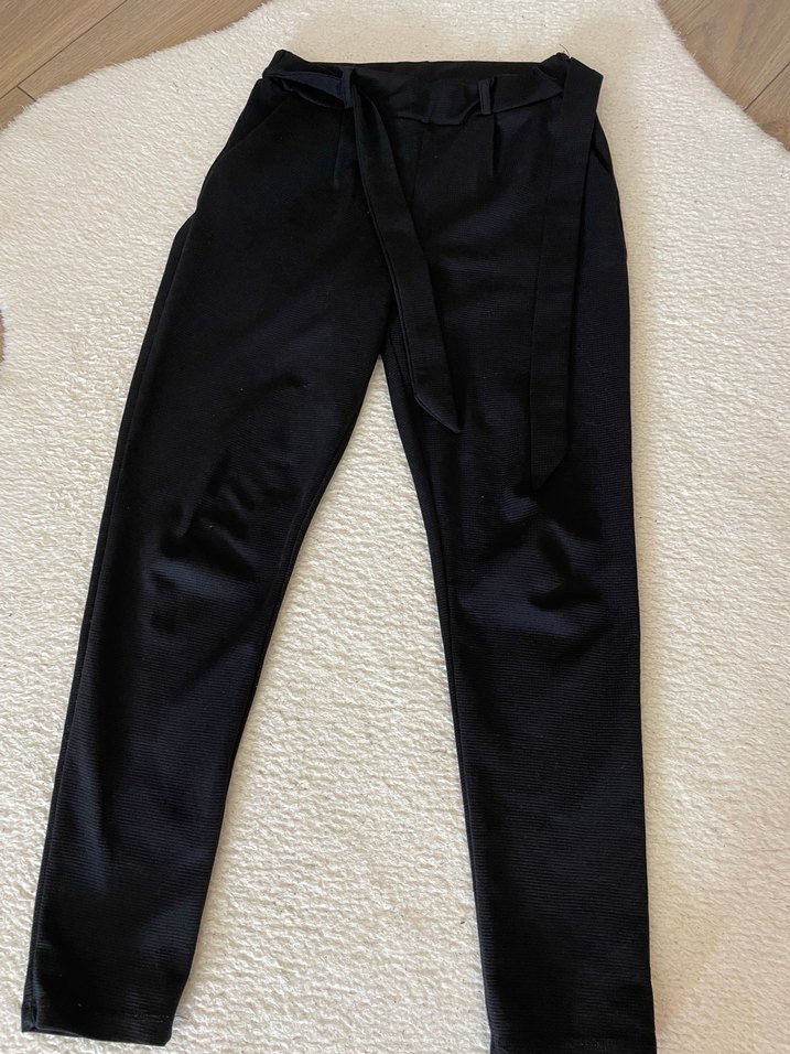 Siyah Kemerli Kadın Kumaş Pantolon - Görsel 4