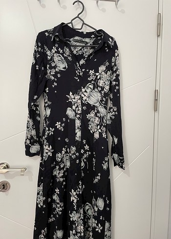 Siyah Çiçek Desenli Uzun Kollu Uzun Elbise - Görsel 2