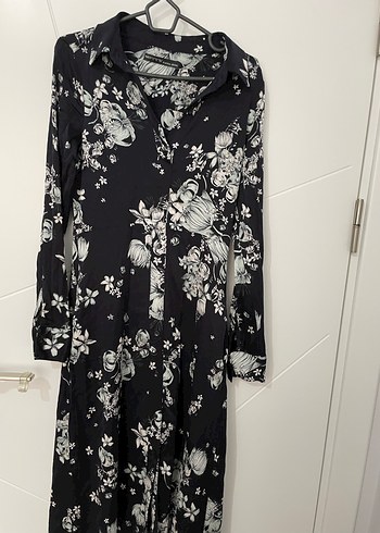 Siyah Çiçek Desenli Uzun Kollu Uzun Elbise - Görsel 4