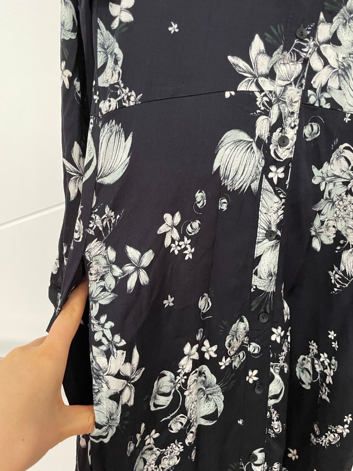 Siyah Çiçek Desenli Uzun Kollu Uzun Elbise - Görsel 5