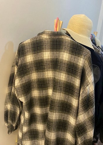 Gri Düğmeli Kadın Yün Gömlek - Görsel 2