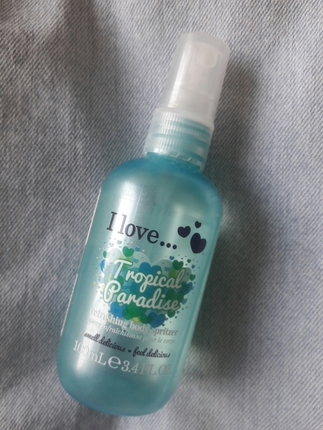 I love... Tropical Paradise Refreshing Body Spritzer